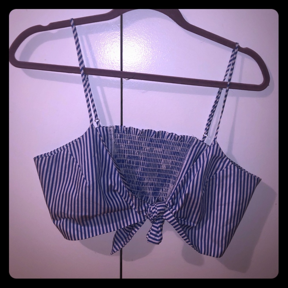 Blue and white striped cropped top SIZE Large